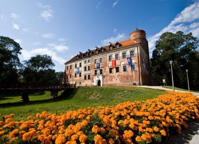 Zlote Krany Apartament Termalny Uniejow Exterior photo